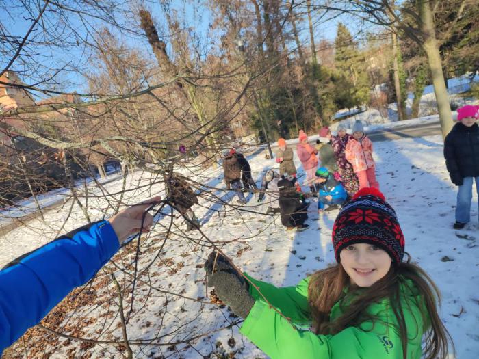 Děti ze školní družiny myslely na ptáčky