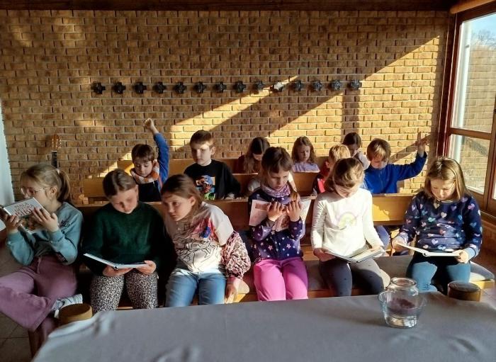 2. třída v kapli 2. třída v kapli